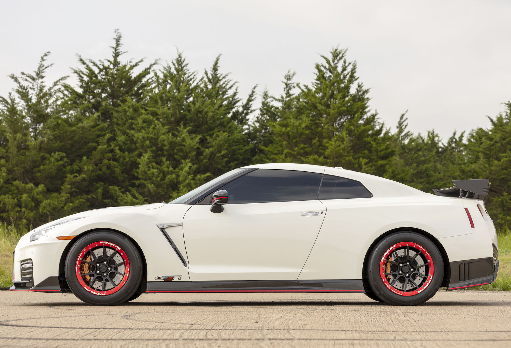 2015 Nissan GT-R | T1 Race Development Nismo Nissan GT-R on Forgeline Forged Monoblock GS1R Beadlock Wheels