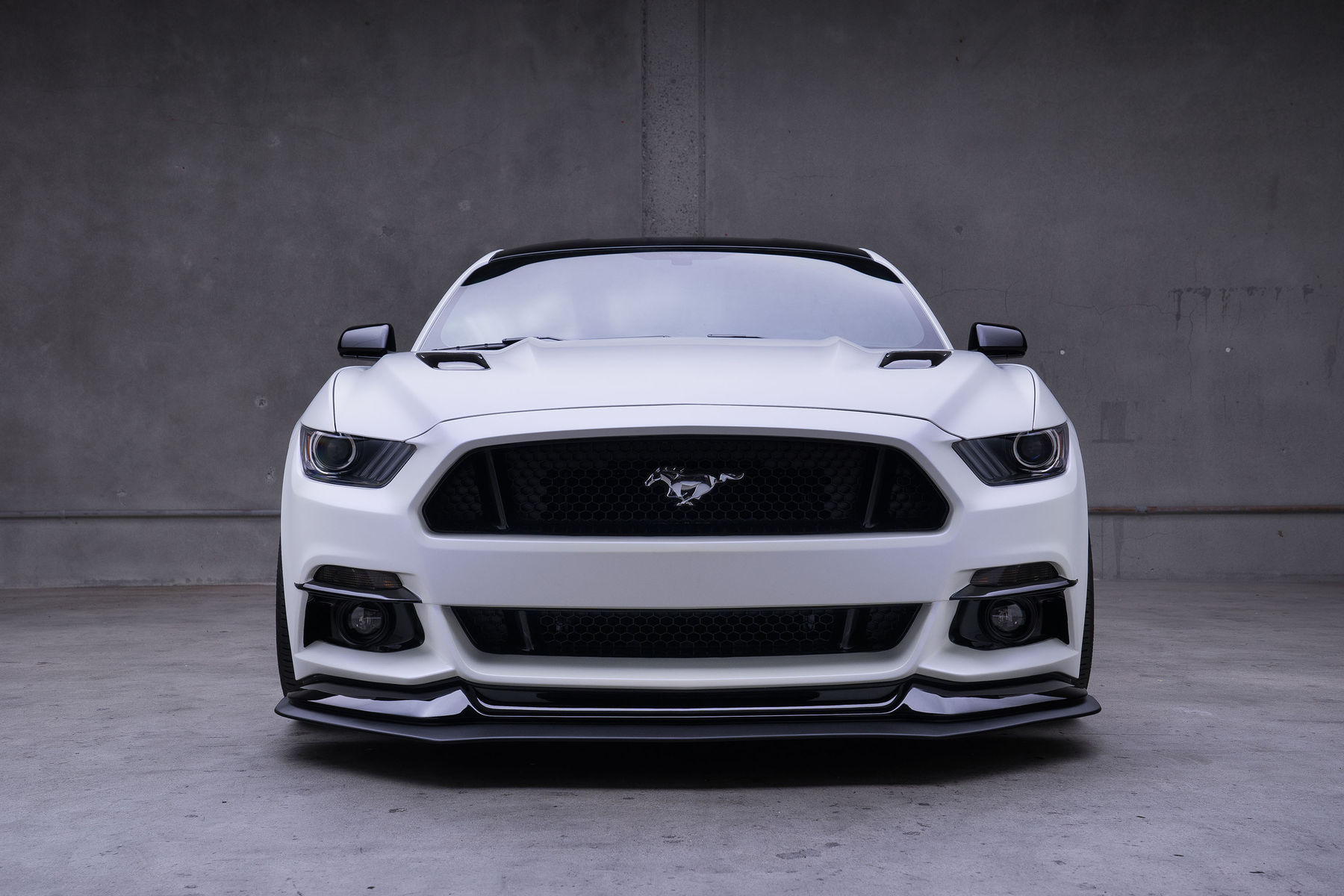 2015 Ford Mustang | 2015 Motoroso Ford Mustang Front Full