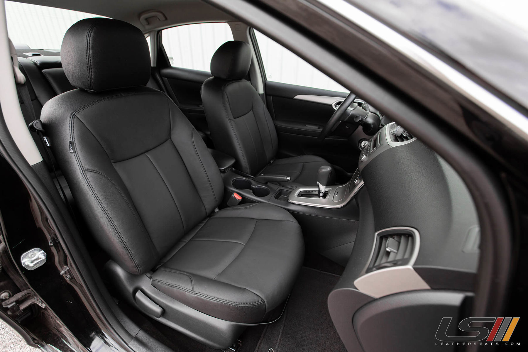 2014 Nissan Sentra | 2014 Nissan Sentra Interior By LeatherSeats.com