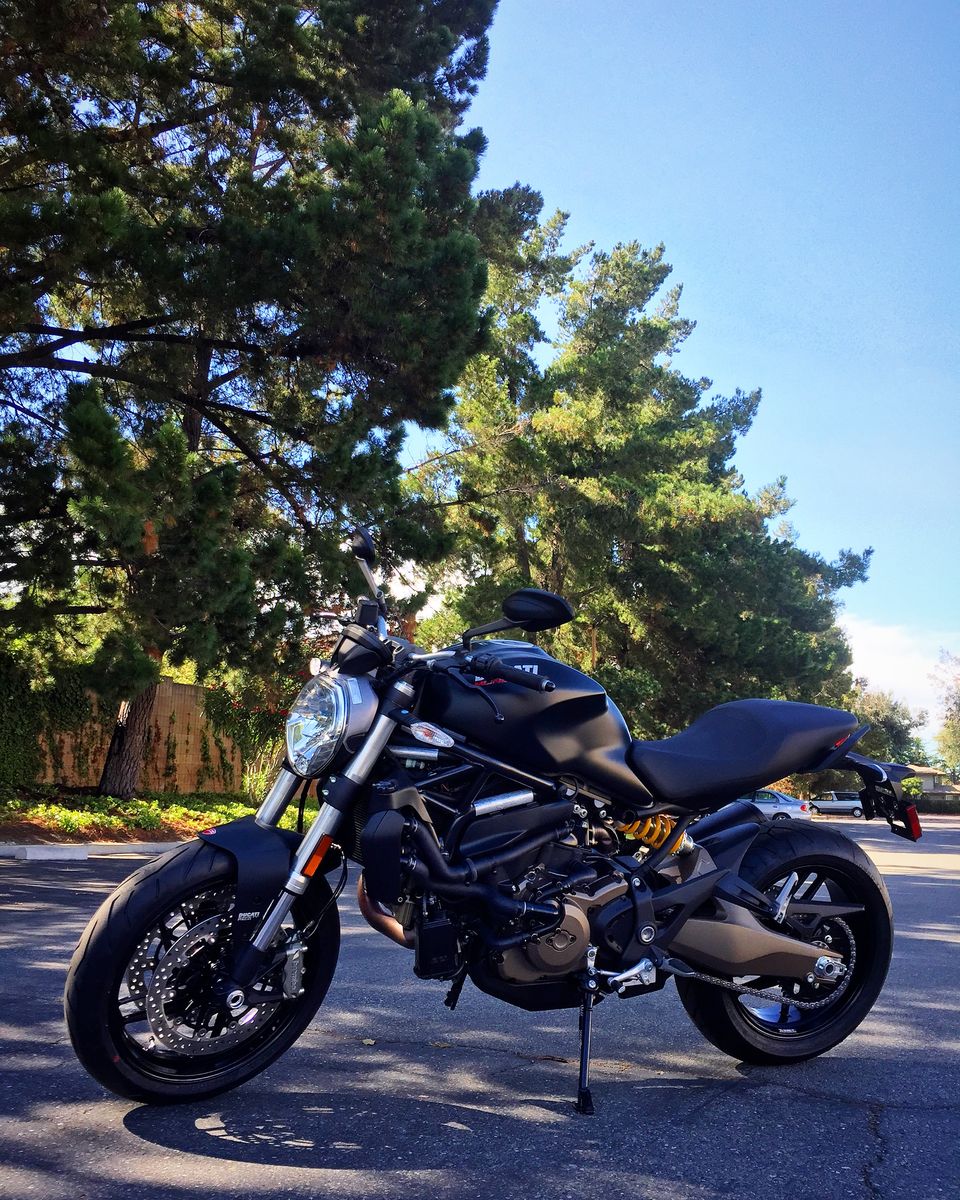 2016 Ducati MONSTER 821 DARK | Ducati 821 cafe racer