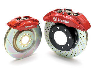 Brembo 6-piston monoblock brakes and15” rotors