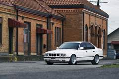 H&R 1991 BMW M5