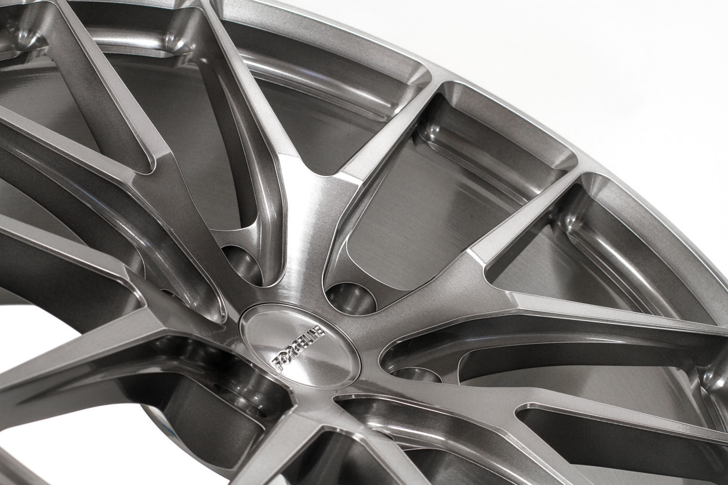 | Forgeline 6-Lug One Piece Forged Monoblock VX1-Truck Wheel in Transparent Smoke