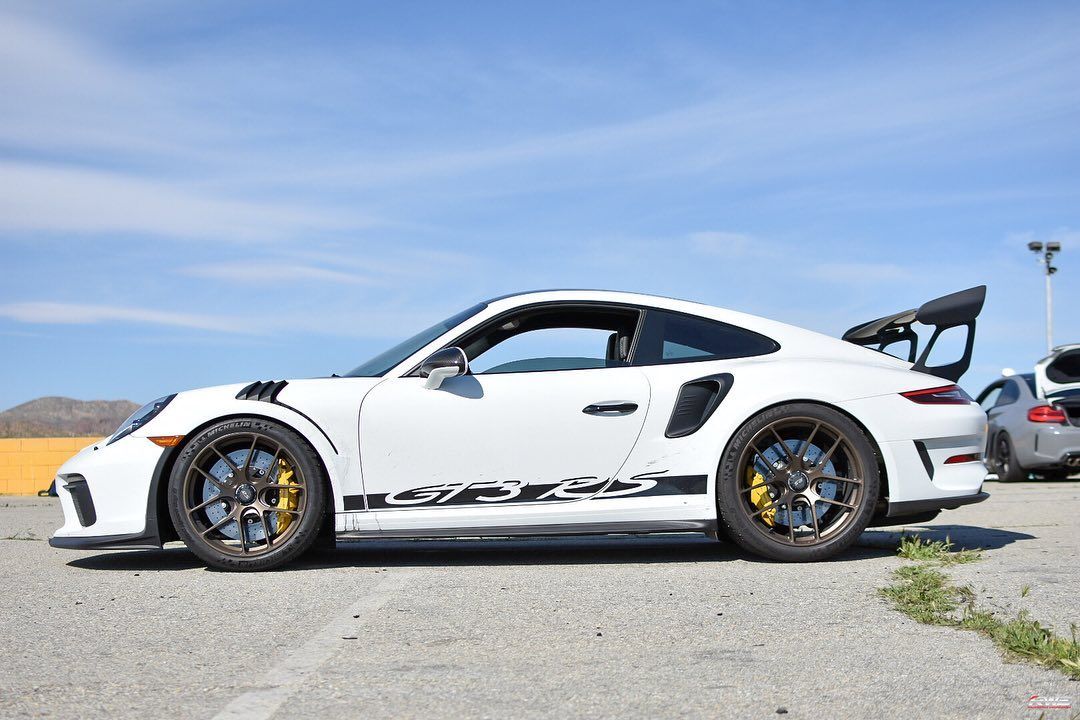 2019 Porsche 911 | RaceWerkz Engineering’s 991.2 Porsche GT3 RS on Forgeline One Piece Forged Monoblock VX1R Wheels