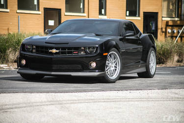 Black 5th Generation Chevrolet Camaro SS - CCW SP16A Forged Monoblock Wheels