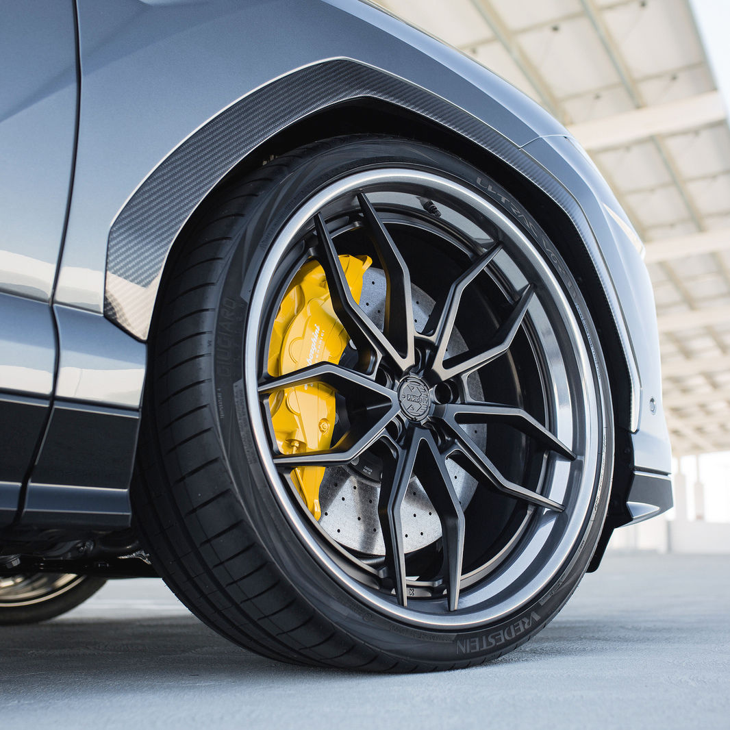  Lamborghini  | Urus on 24