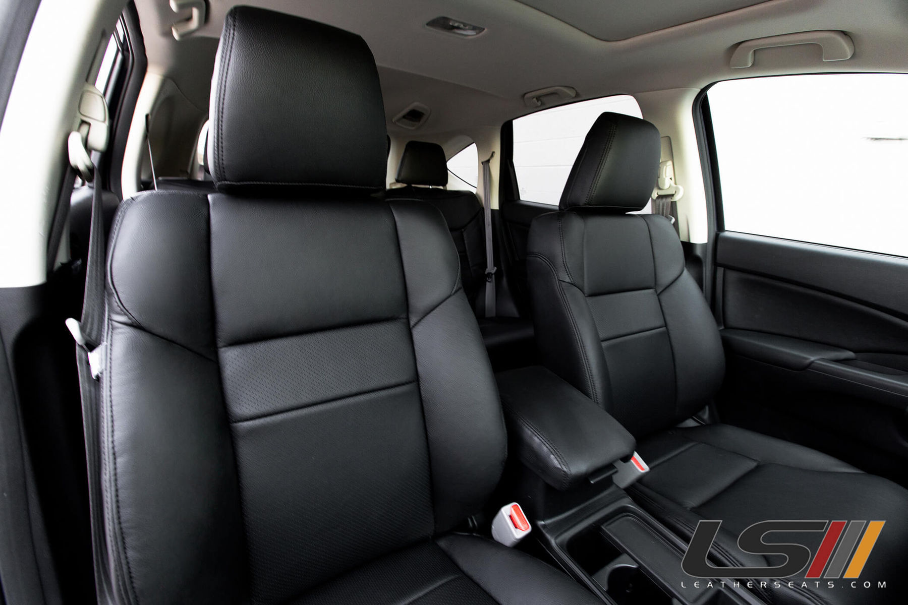 2015 Honda CR-V | 2015 Honda CR-V Interior By LeatherSeats.com