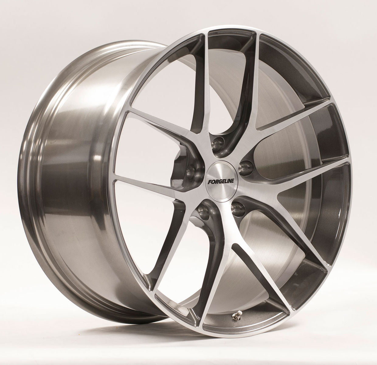| Forgeline One Piece Forged Monoblock VX1 in Two Tone Machined and Brushed Finish
