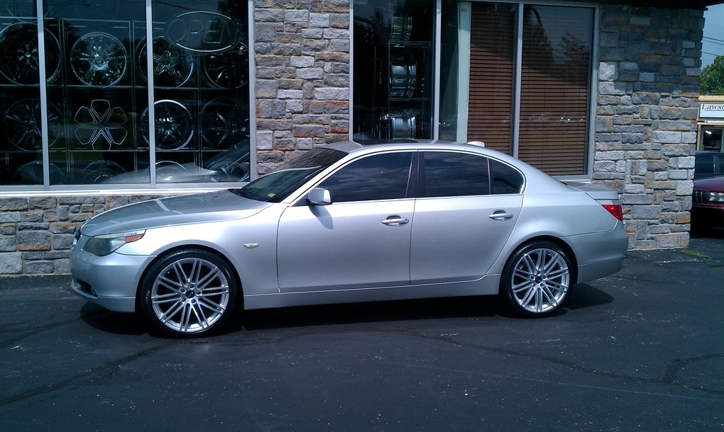 2010 BMW 5 Series | BMW 528i on Ruff Racing R955's