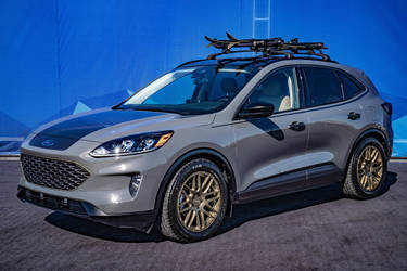 2020 Ford Escape | 2020 Ford Escape SEL AWD “Urban” Escape By LGE-CTS Motorsports -  Front 3/4