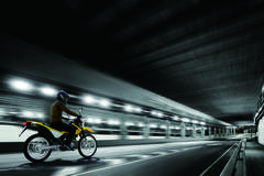 2015 DR200S