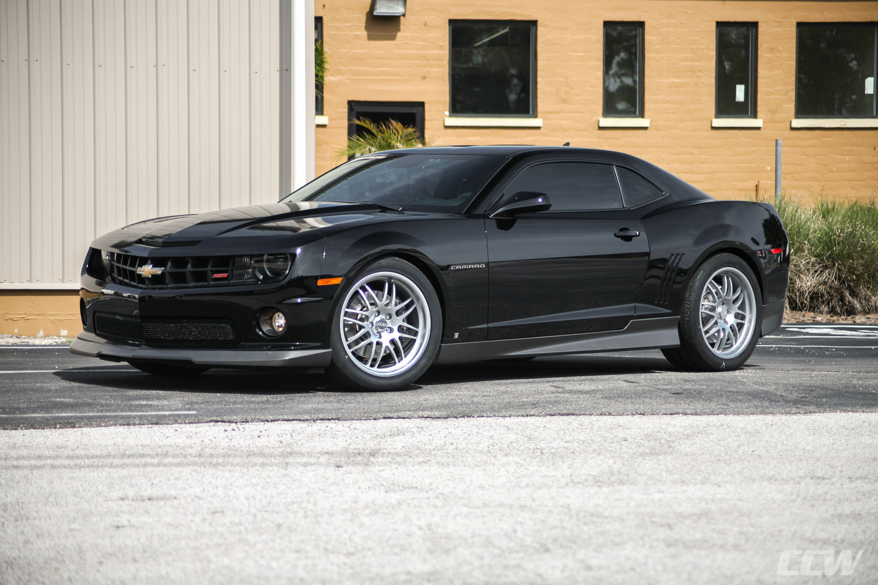 Chevrolet Camaro | Black 5th Generation Chevrolet Camaro SS - CCW SP16A Forged Monoblock Wheels