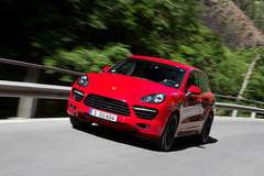 2014 Porsche Cayenne GTS