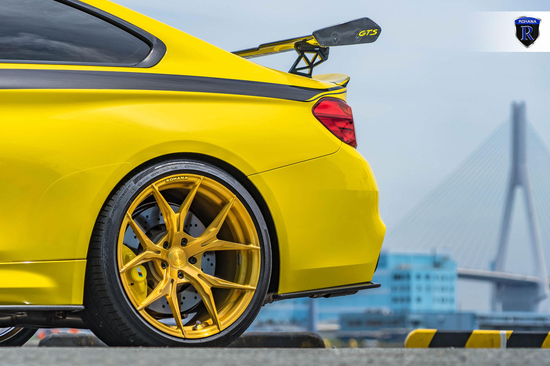 2016 BMW M4 | BMW M4 Pair - Wheel Gap
