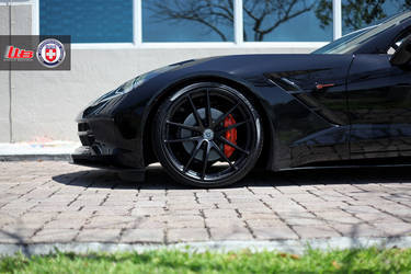 C7 Corvette on HRE P104