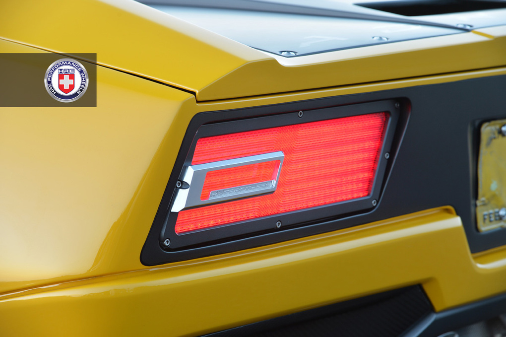| Ringbrothers De Tomaso Pantera
