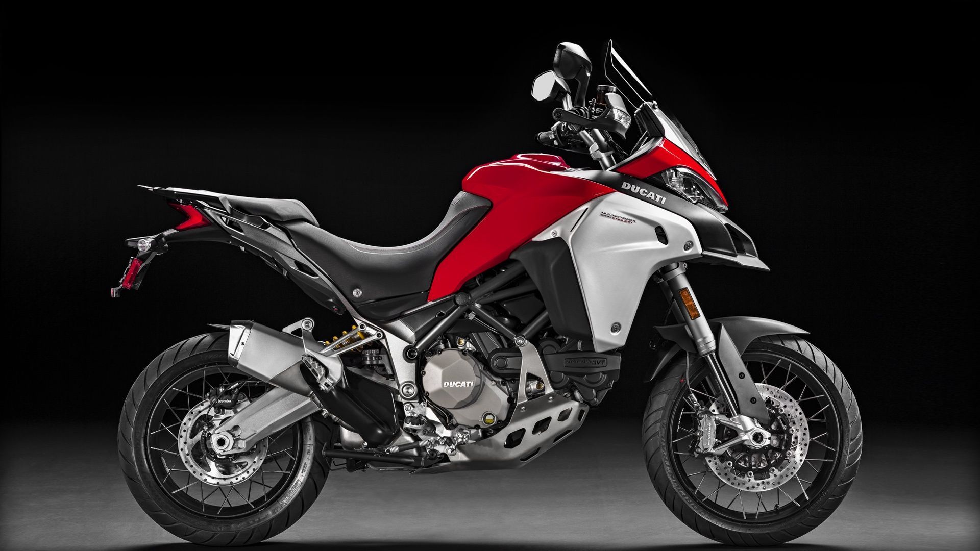2016 Ducati Multistrada 1200 Enduro | Multistrada 1200 Enduro - Side Angle Shot
