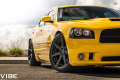 Dodge Charger on 22" Vertini Dynasty Wheels - Headlight Shot