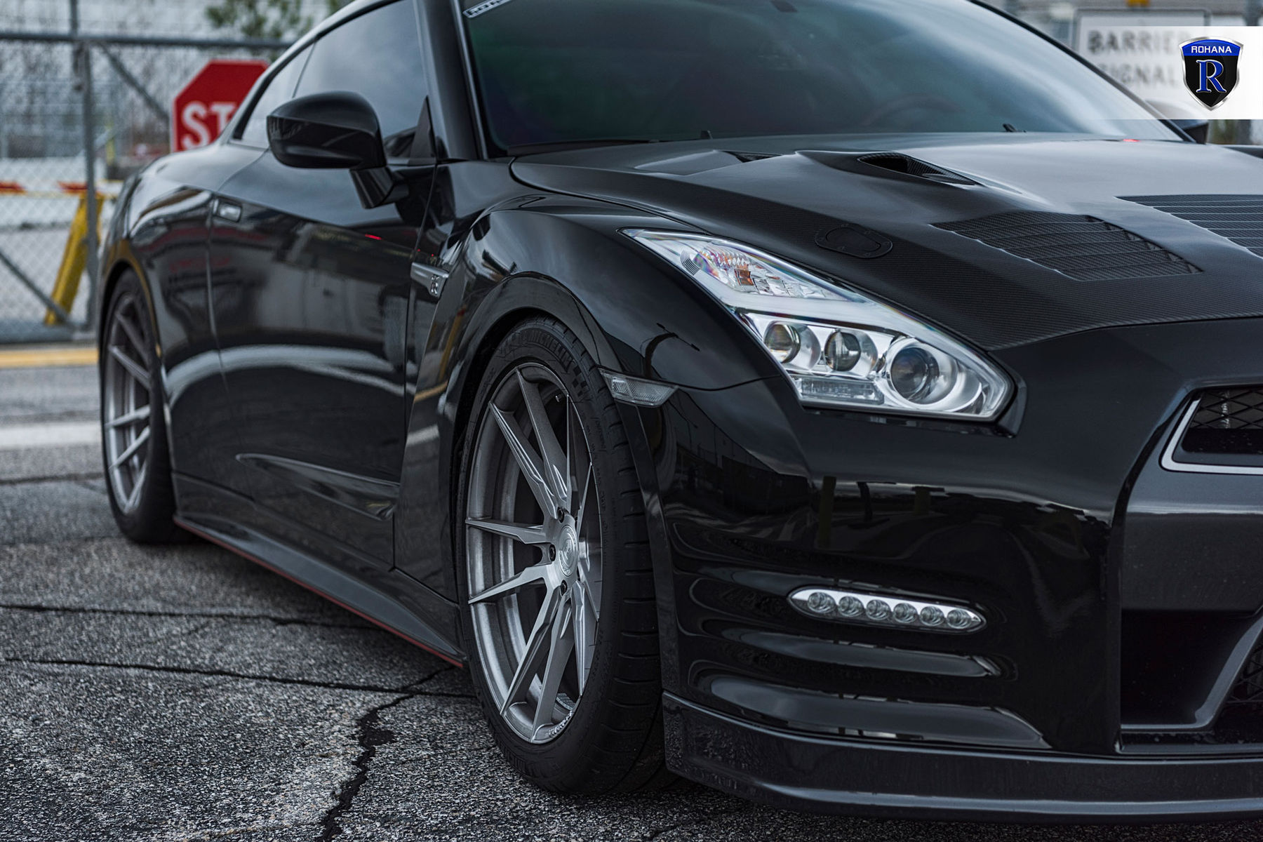 2015 Nissan GT-R | GTR - Headlight