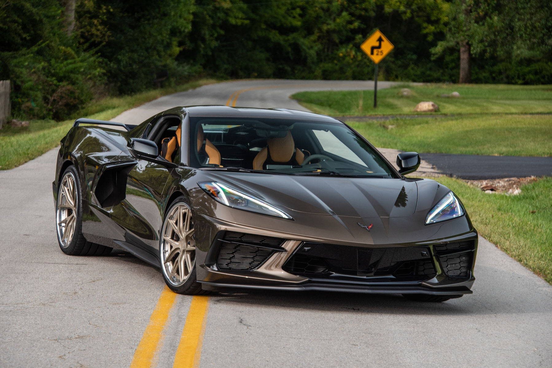2020 Chevrolet Corvette Stingray | Willy Fernandez’ 2020 Chevrolet C8 Corvette on Forgeline Forged Three Piece AL301 Wheels
