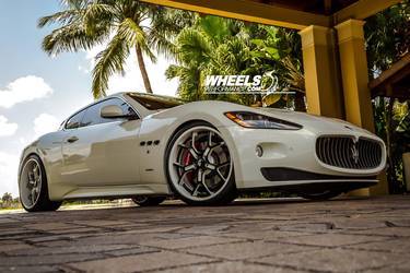 2010 Maserati GranTurismo | OUR CLIENT'S MASERATI GRAN TURISMO WITH 21/22" FORGIATO GTR WHEELS