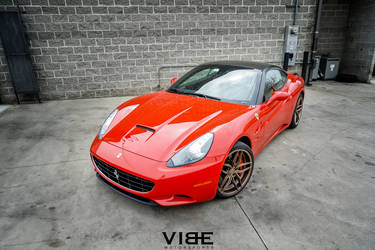 2015 Ferrari California | Ferrari California on 20" Ferrada F8 FR5 Wheels - Team Vibe
