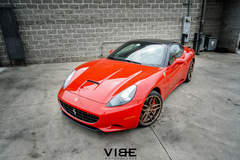 Ferrari California on 20" Ferrada F8 FR5 Wheels - Team Vibe