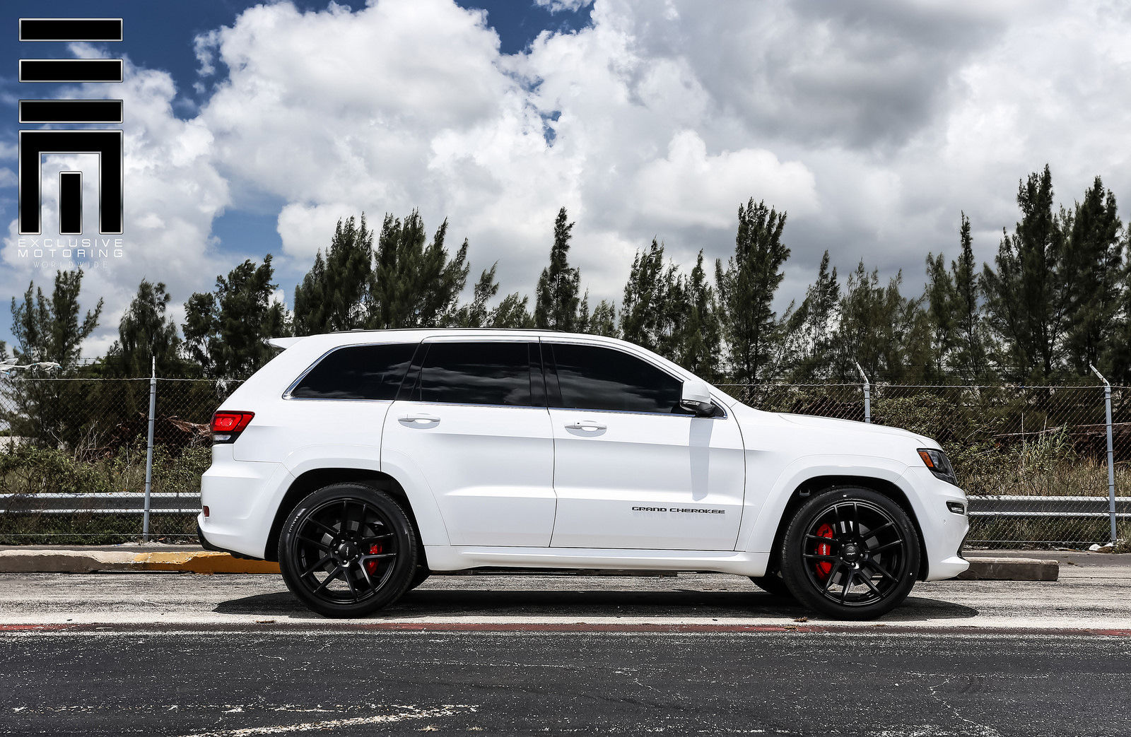 2015 Jeep Grand Cherokee | Jeep Cherokee SRT8 on Velgen Wheels VMB5