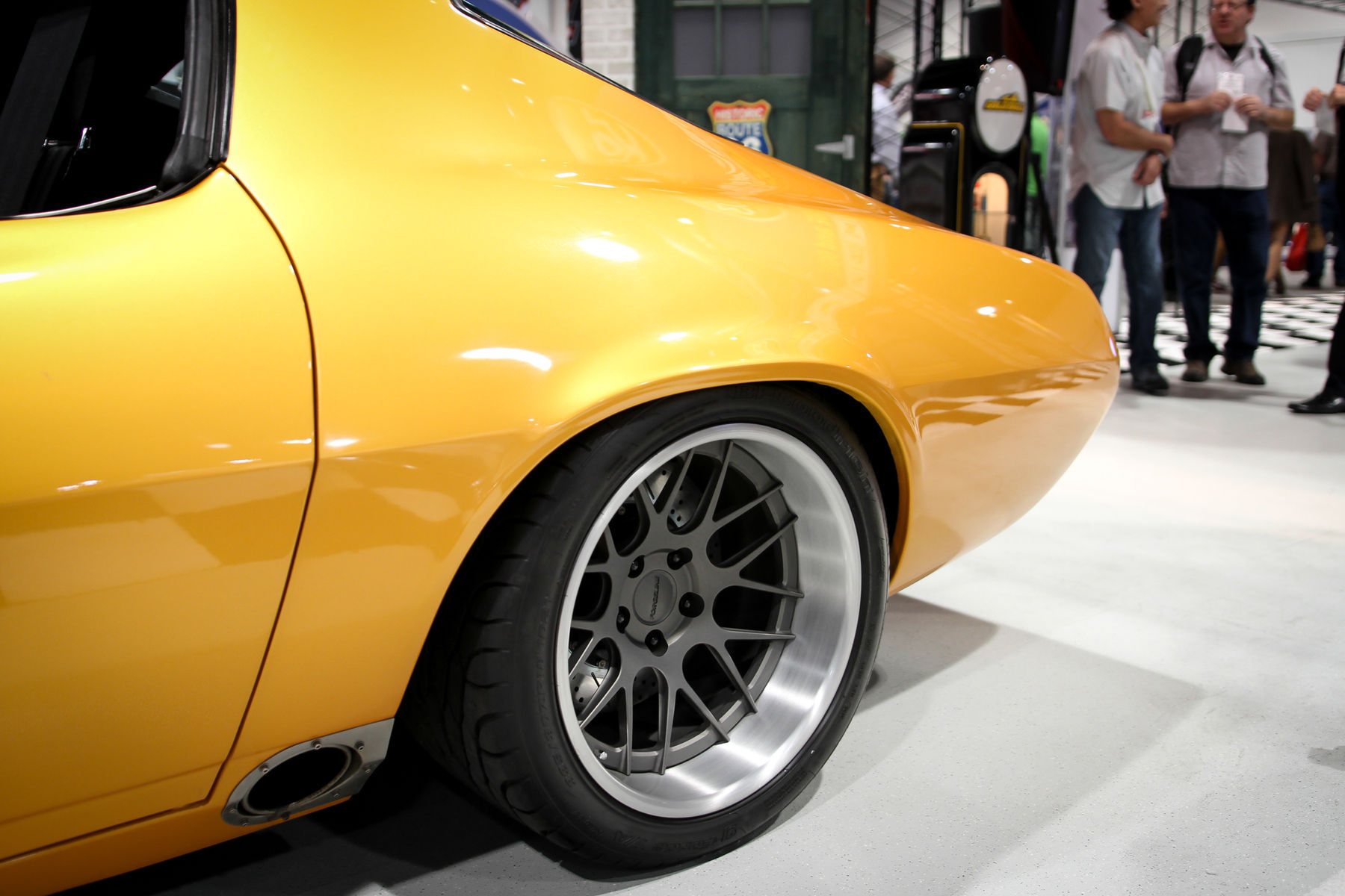 1971 Chevrolet Camaro | Camaro on Forgeline DE3C Wheels