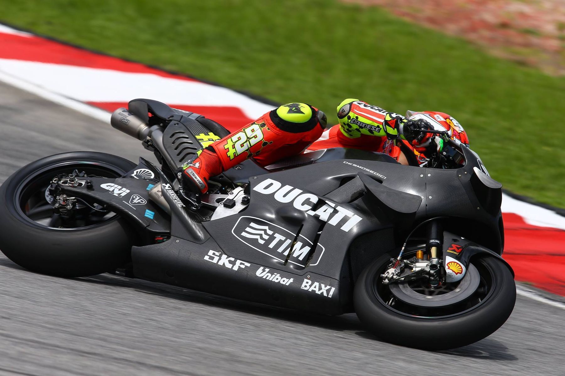 2016   | 2016 Ducati GP Team - preseason