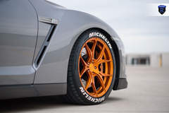 Gray Nissan GTR - Front Gold Wheel
