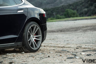 Tesla Model S P85D on Concavo CW-S5 - Closeup Wheel Shot