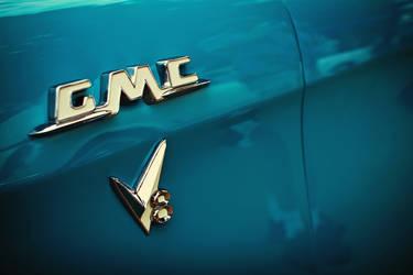 GMC Trucks Primary Image