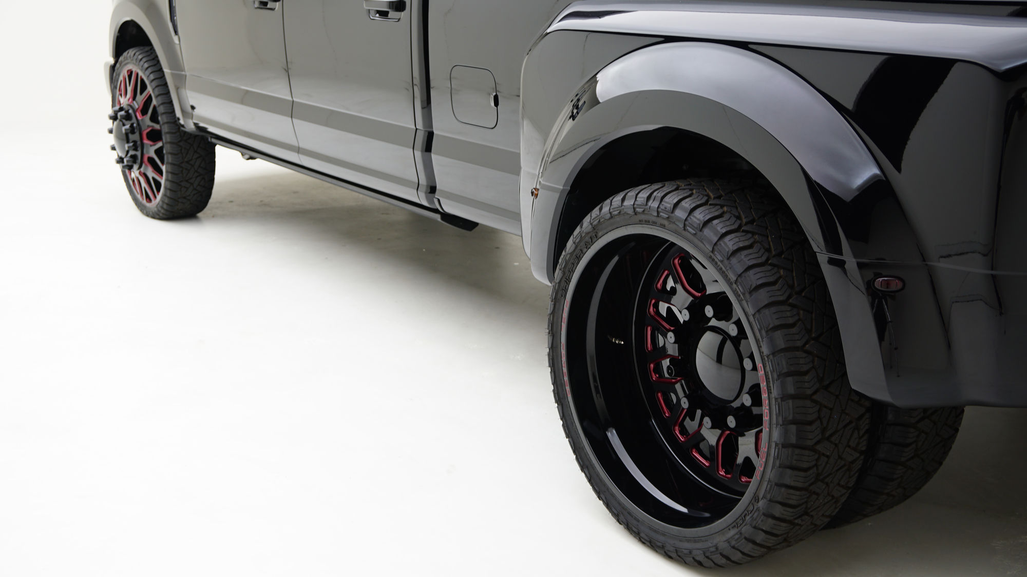 2017 Ford F-350 | 2017 Ford F-350 Super Duty 4x4 Lariat Crew Cab Dually by MAD Industries - Low Side Shot