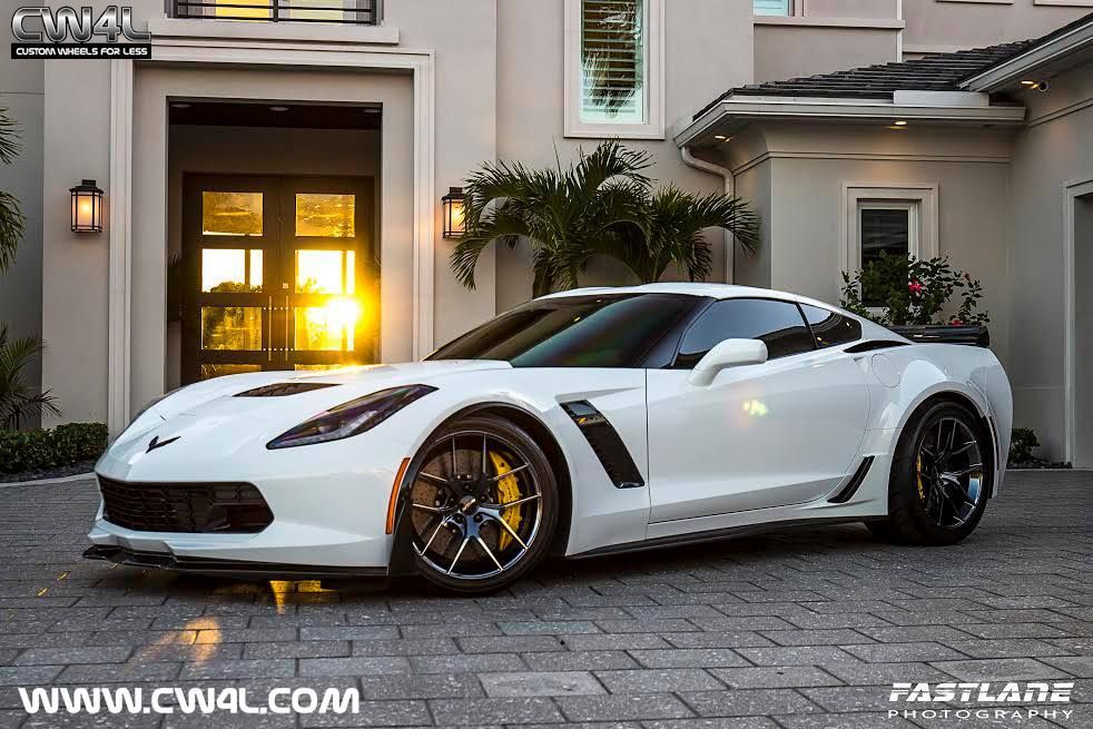 2015 Chevrolet Corvette Z06 | White C7 Corvette Z06 on Forgeline One Piece Forged Monoblock VX1 Wheels in Black Chrome PVD