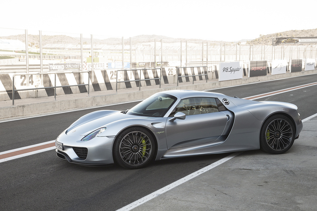 2015 Porsche 918 Spyder | '15 Porsche 918 Spyder
