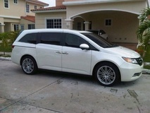 Honda Odyssey on Ruff Racing R955's