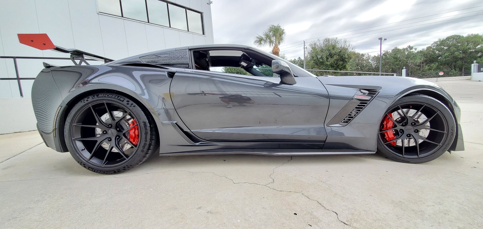 2019 Chevrolet Corvette | Rob's C7 Corvette Grand Sport on Forgeline One Piece Forged Monoblock VX1 Wheels