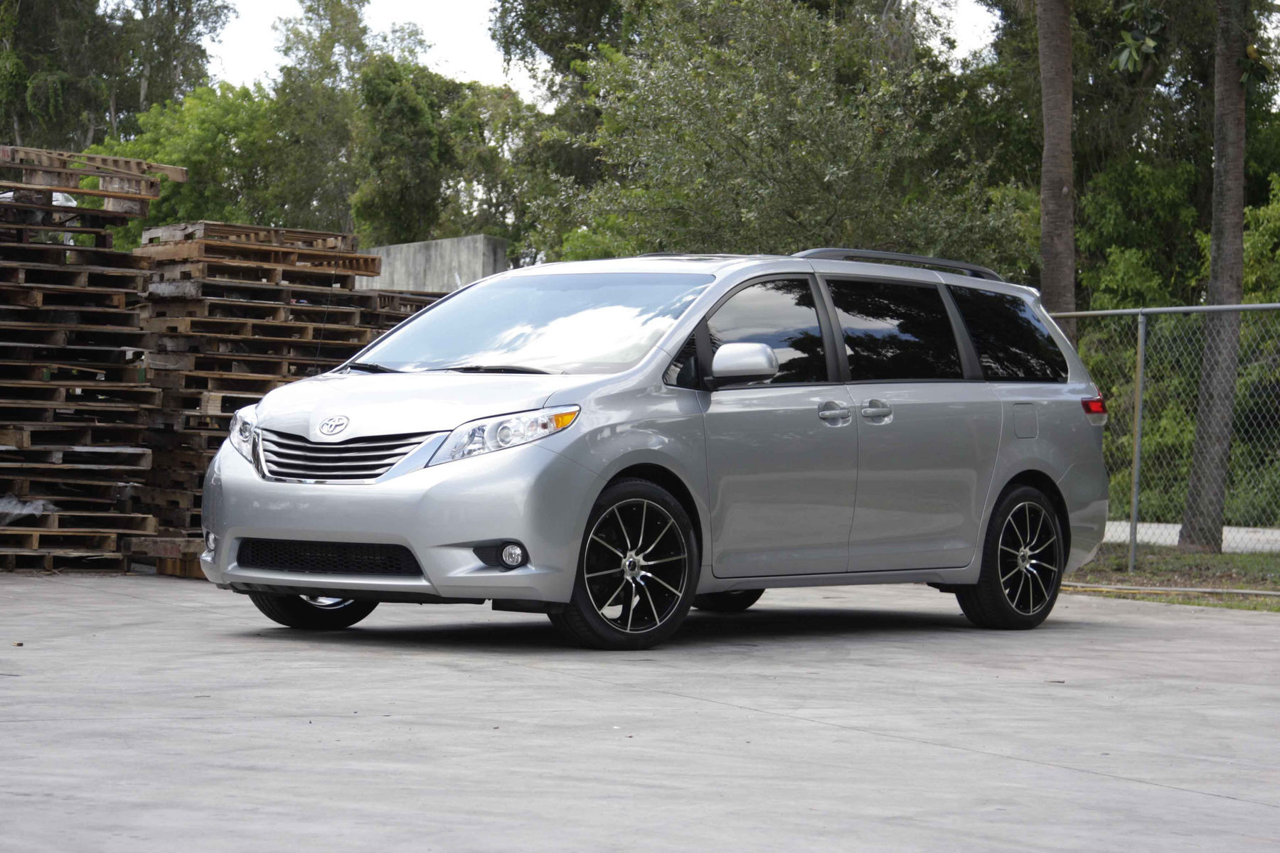 Toyota Sienna 2013