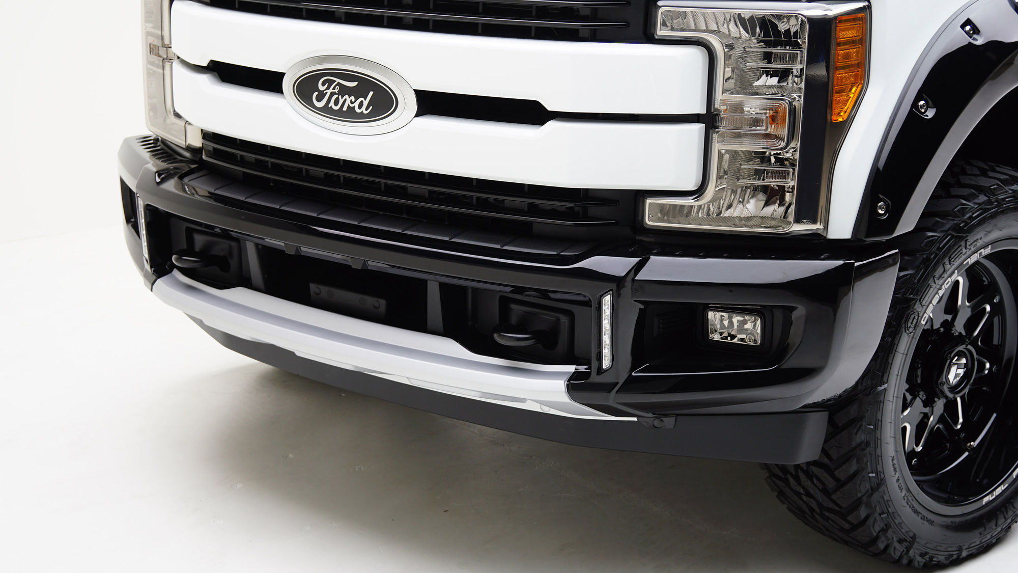 2017 Ford F-250 | 2017 Ford F-250 Super Duty 4x2 Lariat Crew Cab by Airdesign USA - Front Bumper
