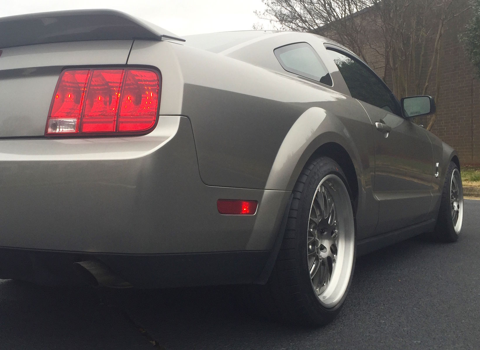 2009 Ford Shelby GT500 | S197 Ford Mustang Shelby GT500 on Forgeline GX3 Wheels