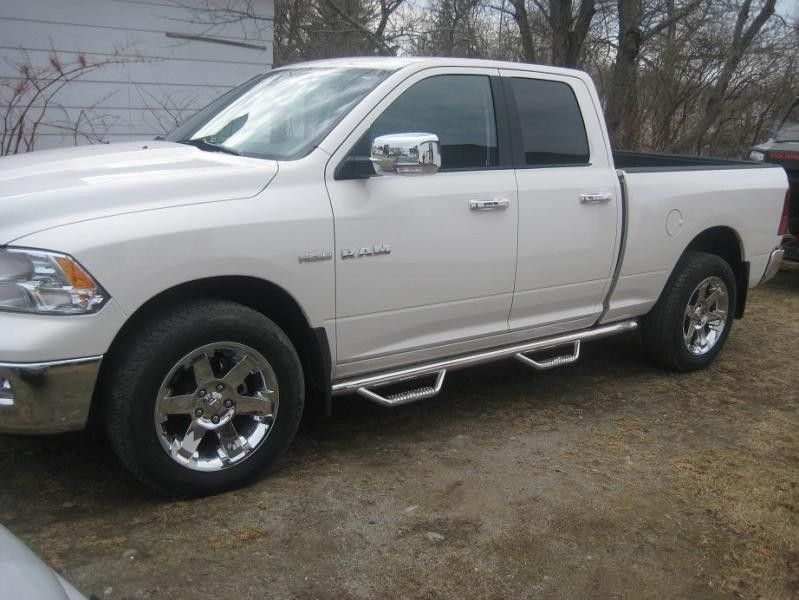 Dodge Ram Pickup 1500 | N-FAB Wheel to Wheel Stainless Steel Nerf-Step