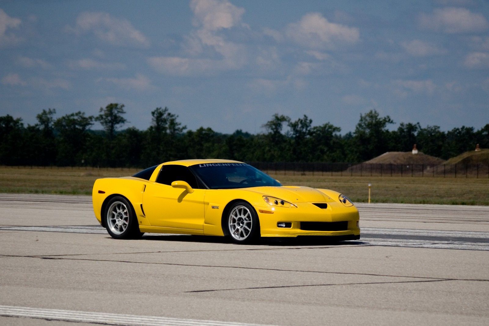 2006 Chevrolet Corvette Z06 | Lingenfelter 2006 C6 ZO6 Corvette 427 CID Twin Turbo Motor Trend 2007 Shoot Out Car - Driving