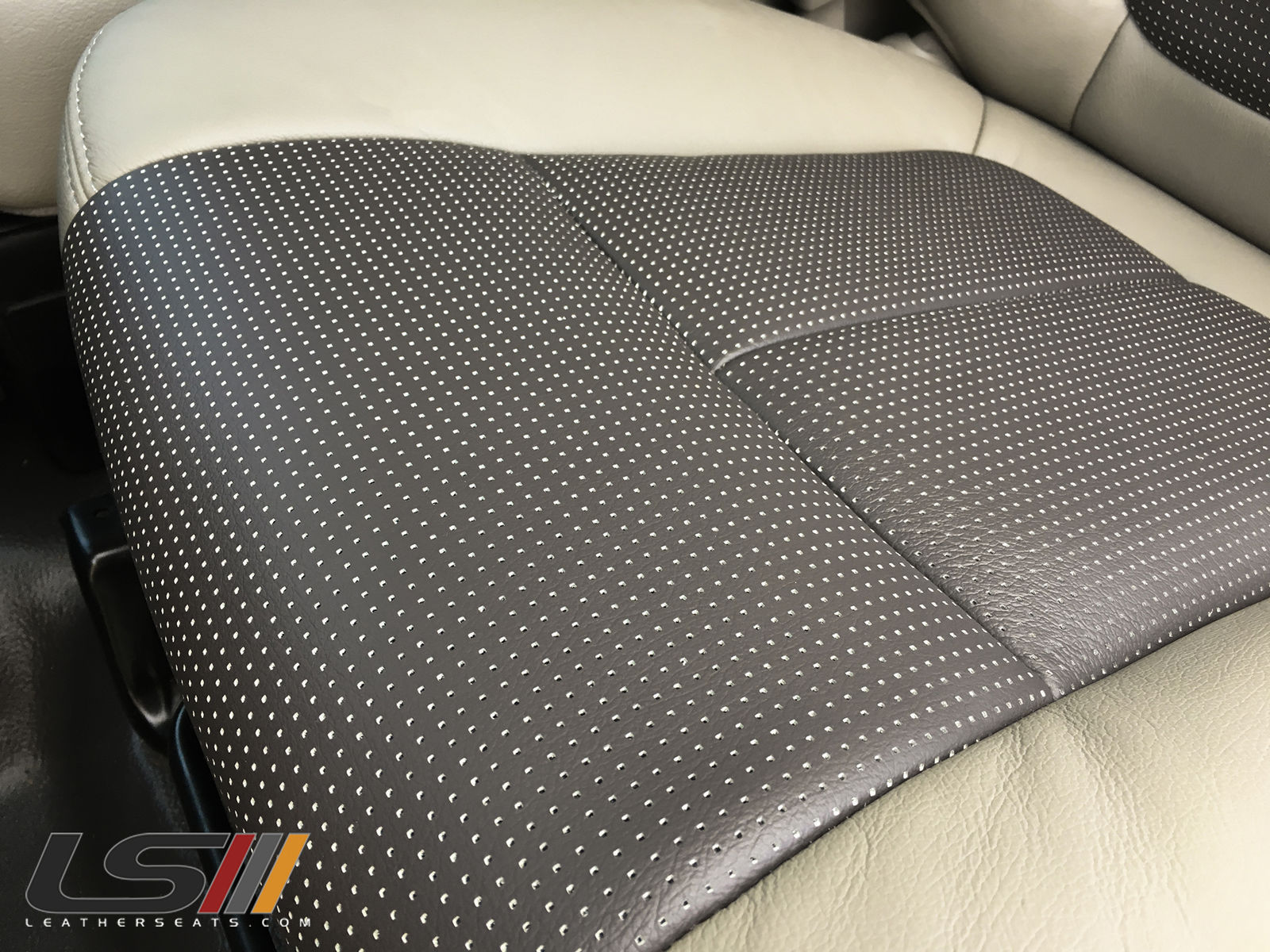 2010 Ford F-150 | 2010 Ford F-150 Interior By LeatherSeats.com