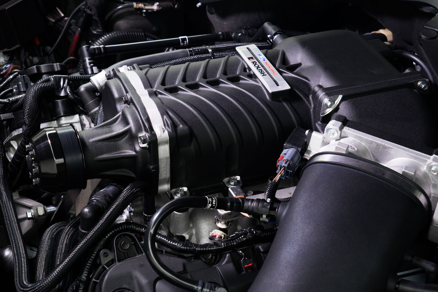 2015 Ford Mustang | 2015 Motoroso Ford Mustang Engine Detail