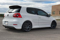 R 5 5 6 3. Volkswagen Golf 5 GTI r32. VW GTI MK 5. Golf 5 r32 White. Golf 5 r 32 белый.