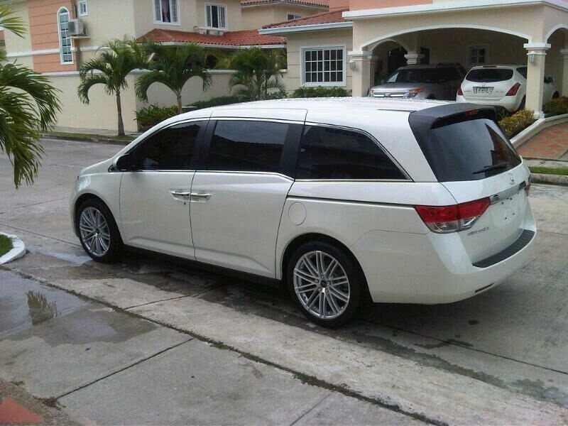 2010 Honda Odyssey | Honda Odyssey on Ruff Racing R955's