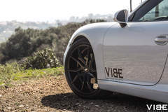 Porsche 911 Carrera on XO Verona Matte Black - Team Vibe