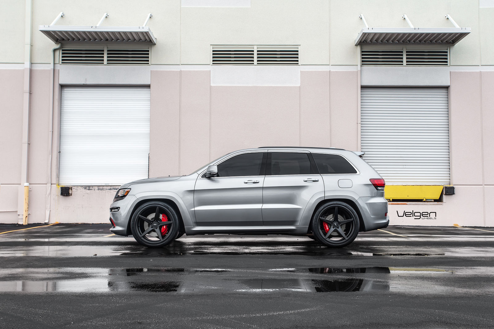 2015 Jeep Grand Cherokee | Jeep SRT8 on Velgen Wheels Classic5 Satin Black 22x10.5 All Around
