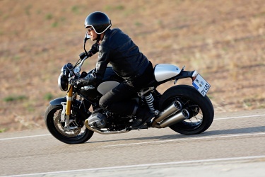 2014   | R Nine T